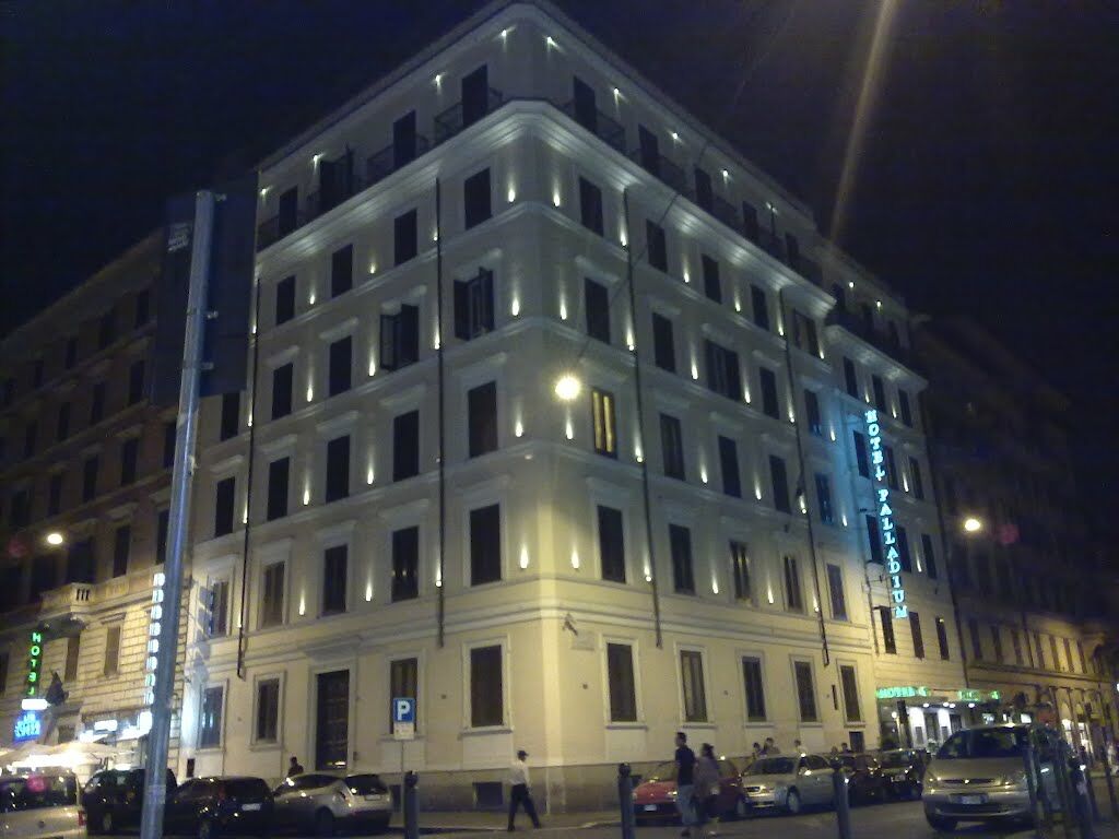 Hotel Palladium Palace Roma Exterior foto